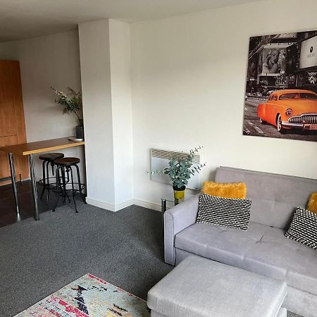 City Centre 1 Bed Apartment With Free On Site Parking With Cctv By Lets Relocations バーミンガム エクステリア 写真