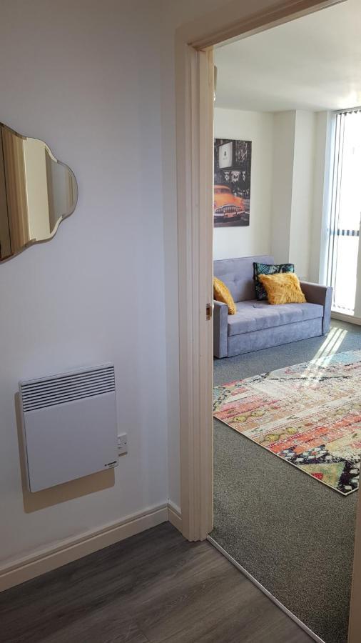City Centre 1 Bed Apartment With Free On Site Parking With Cctv By Lets Relocations バーミンガム エクステリア 写真