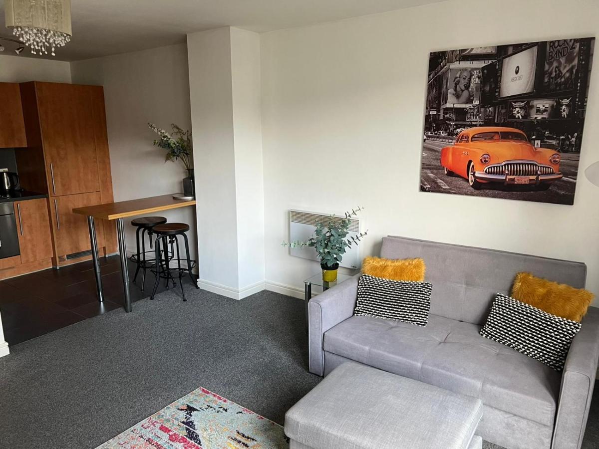 City Centre 1 Bed Apartment With Free On Site Parking With Cctv By Lets Relocations バーミンガム エクステリア 写真